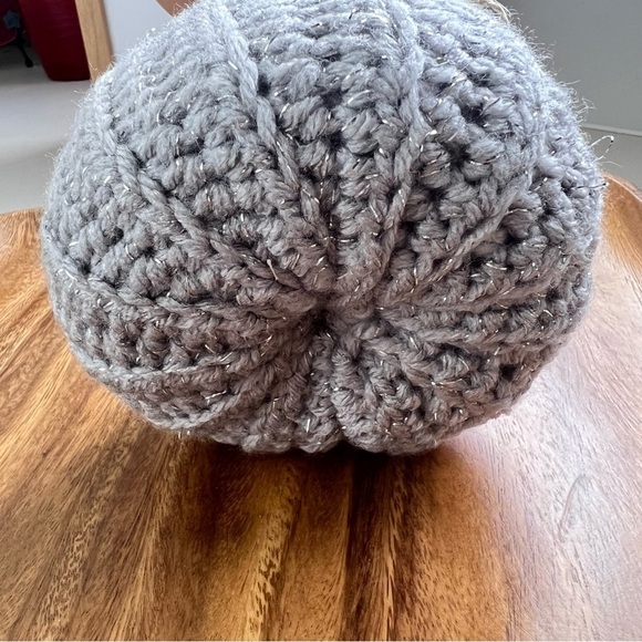 Autumn Elegance Minimalist Crochet Pumpkin - Picture 5 of 10